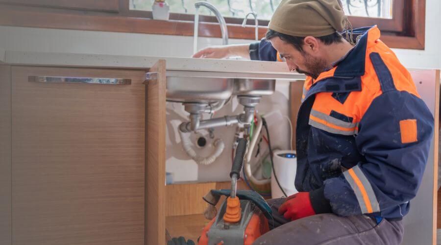 Professional Leak Detection Services in Dollar Bay, MI